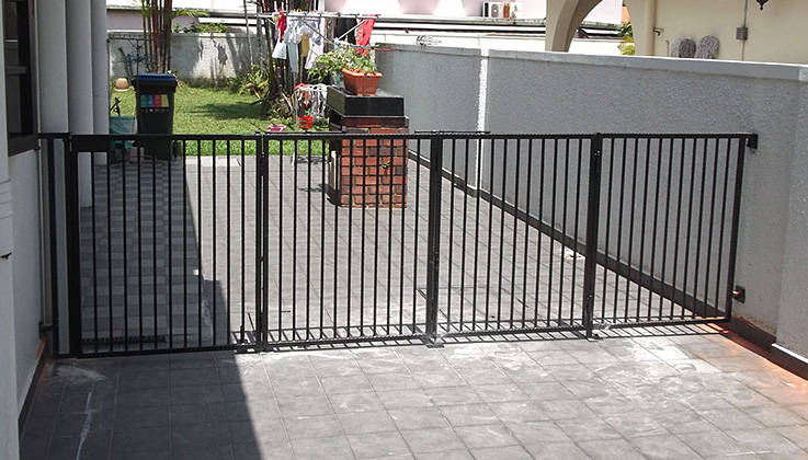 Folding Safety Fence