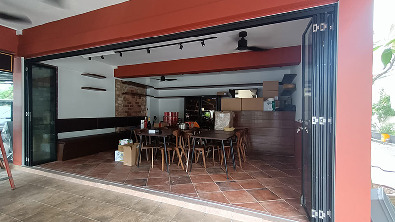 Coffee Shop Folding Glass Doors