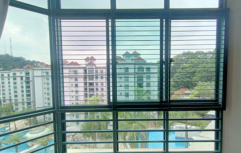 Cat proof window grilles prevent cats from escaping