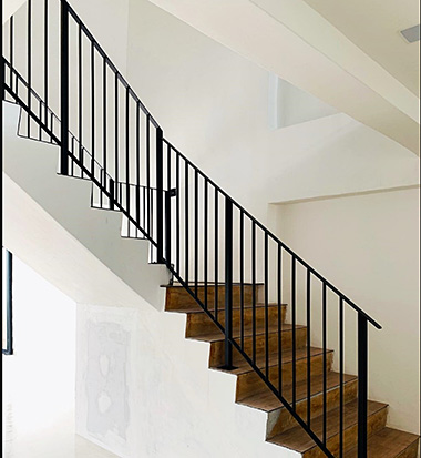 Safe & Secured Railings